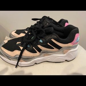 New Balance 850 Robar